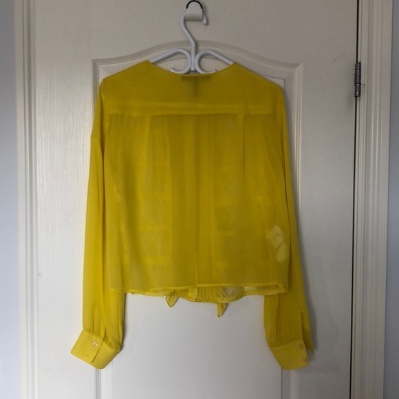 BCBG Yellow Blouse in Medium - Picture 2 of 4